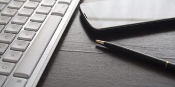 Track Spending: Find Hidden Leaks Instantly